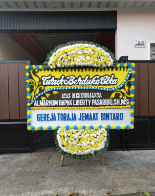 Papan Bunga Duka di Pateten Satu